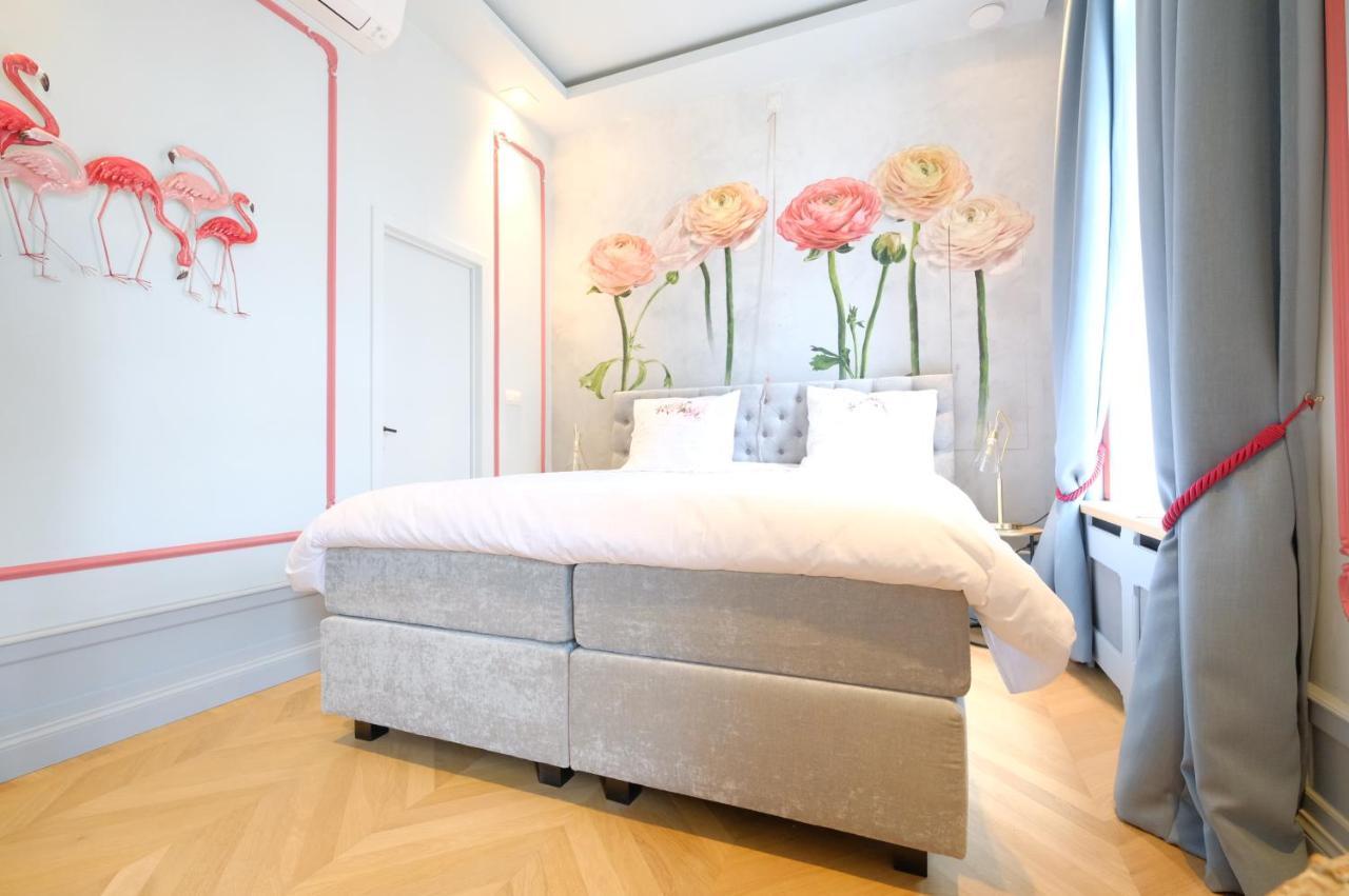La Maison De La Duchesse De La Valliere - Chambre Rosaline - Parking Prive Gratuit 몽스 외부 사진